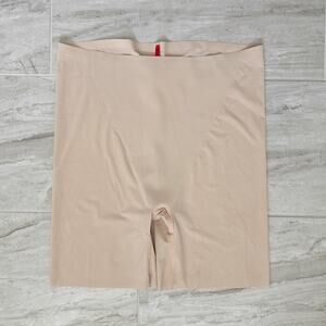 Spanx Mid Thigh Shaper Shorts 3X Shapewear‎